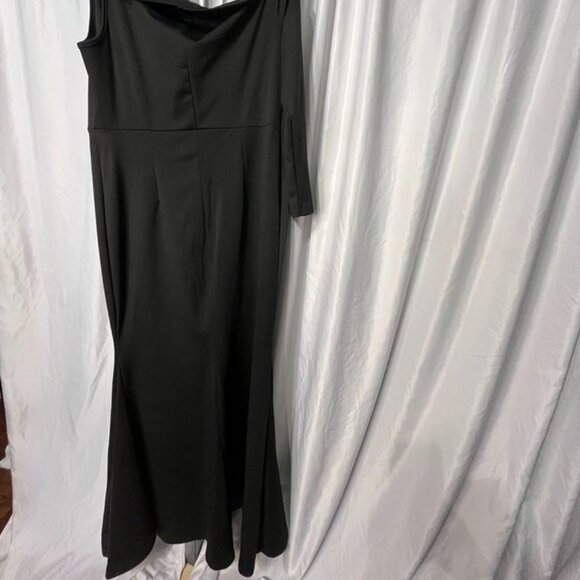 Black Off-Shoulder Formal Gown One-Sleeve Draped Neckline Size XL - Picture 10 of 10